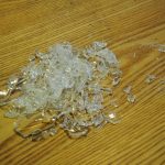 ガラス製品に注意！ひとりでに爆発する原因は？