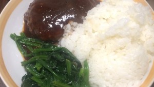 肉汁溢れる金のハンバーグでひとりぼっちの洋食屋さん。【男のずぼら飯】
